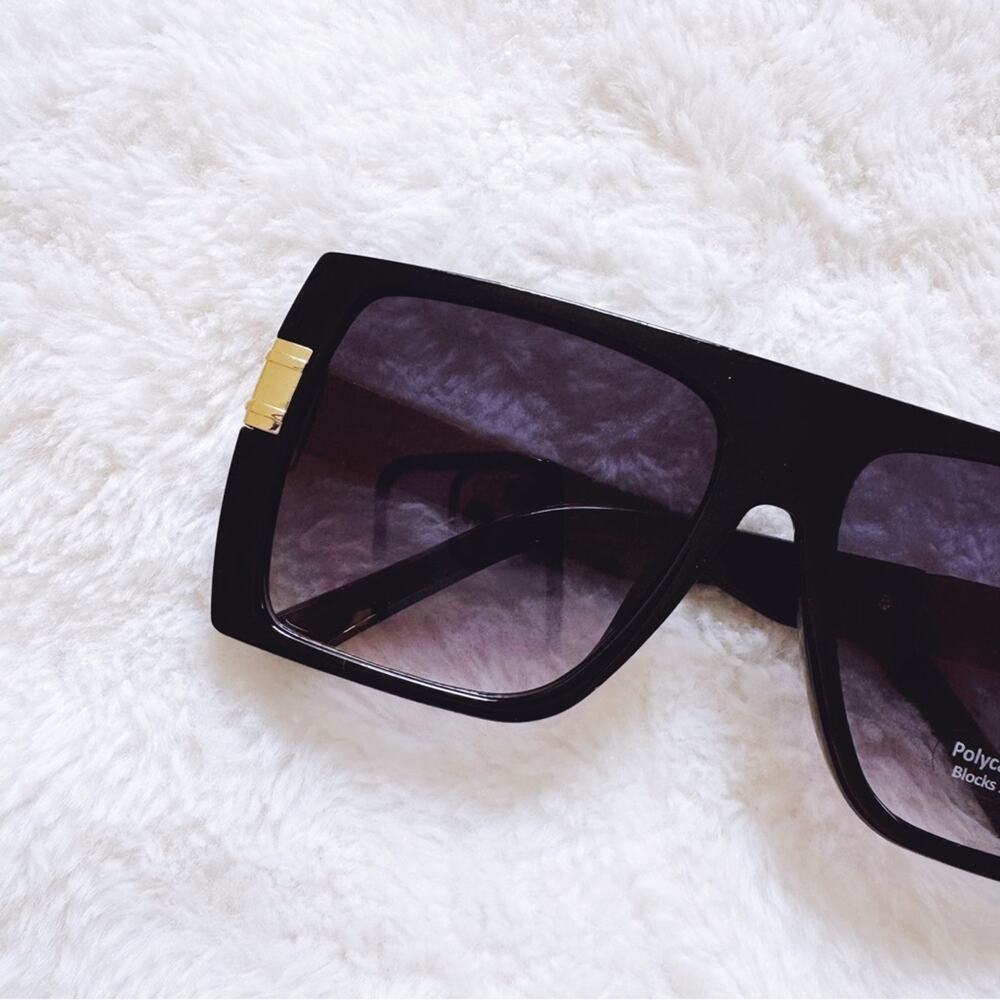 Inez Black Oversized Square Sunglasses - Picture 2 of 9